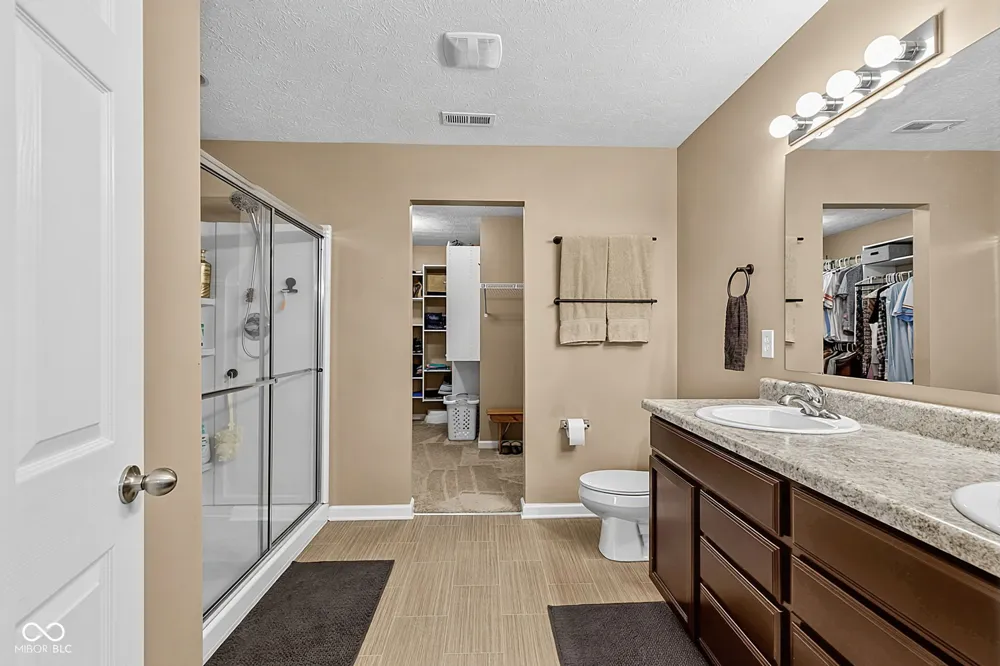 80 Blue Lace Drive Whiteland, IN 46184