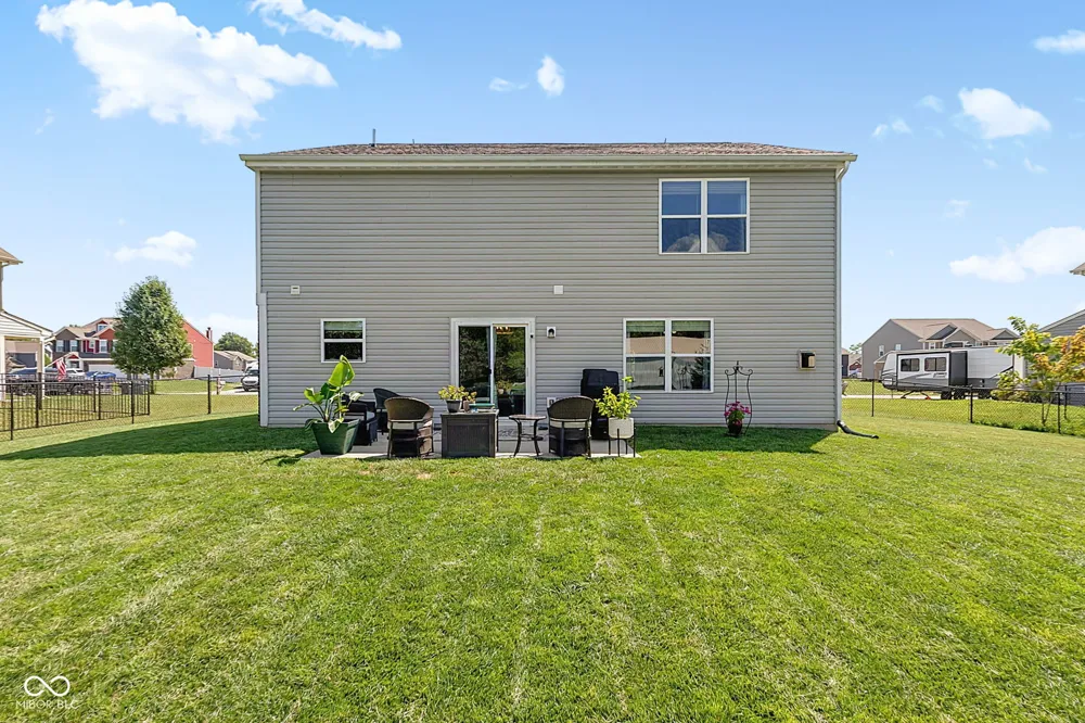 80 Blue Lace Drive Whiteland, IN 46184