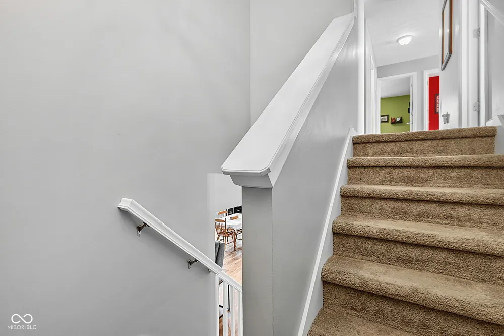 80 Blue Lace Drive Whiteland, IN 46184