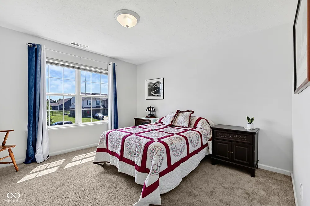 80 Blue Lace Drive Whiteland, IN 46184