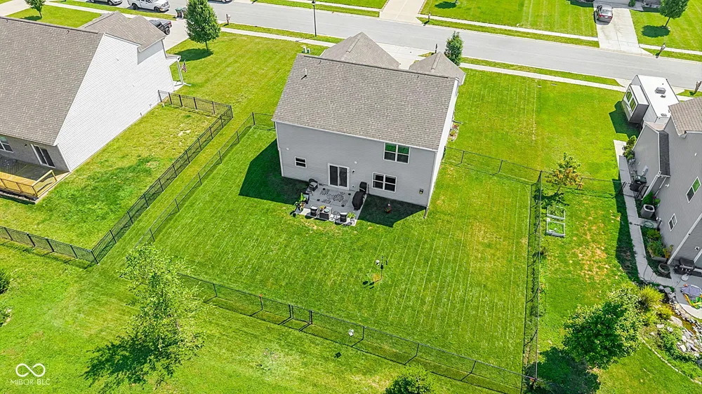 80 Blue Lace Drive Whiteland, IN 46184