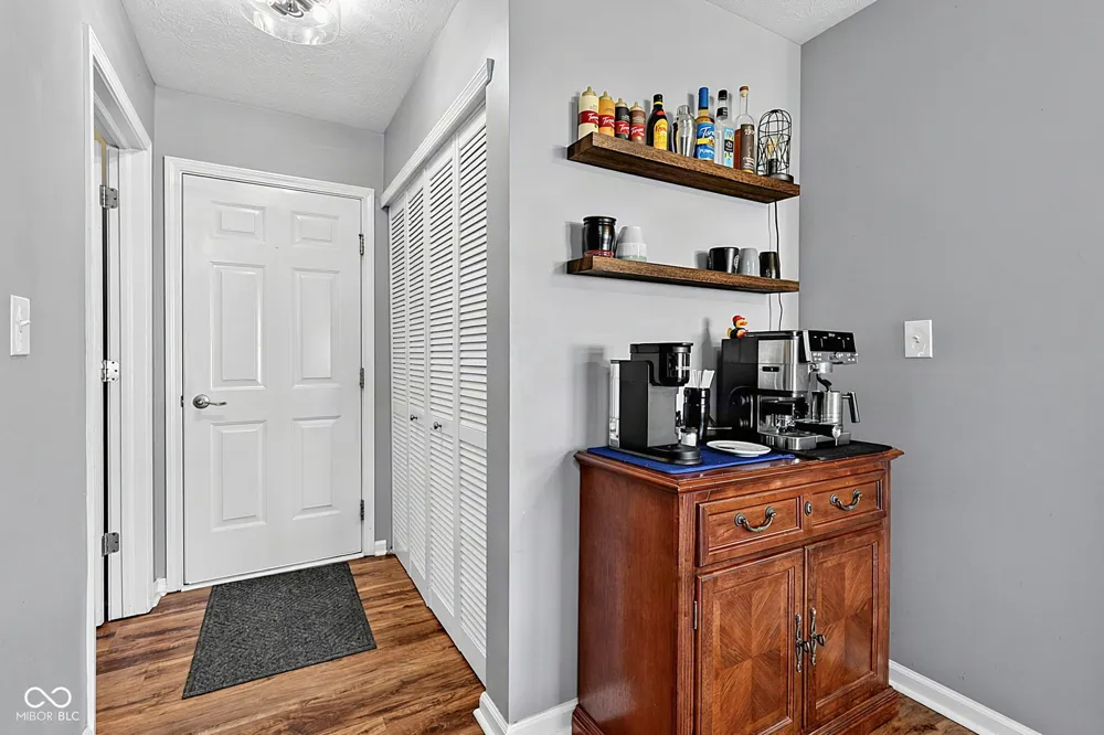 80 Blue Lace Drive Whiteland, IN 46184