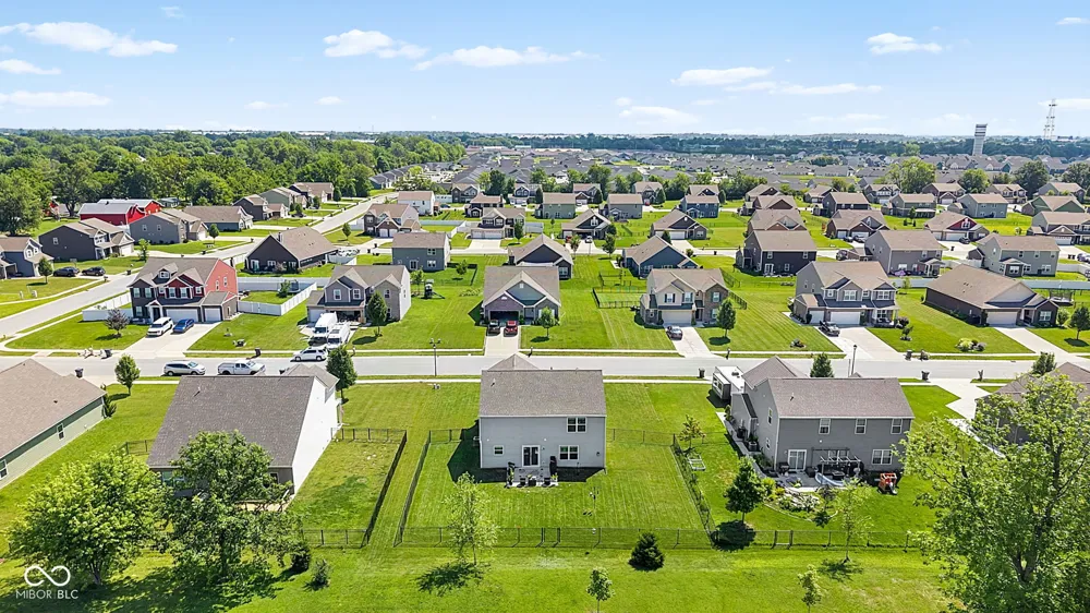 80 Blue Lace Drive Whiteland, IN 46184