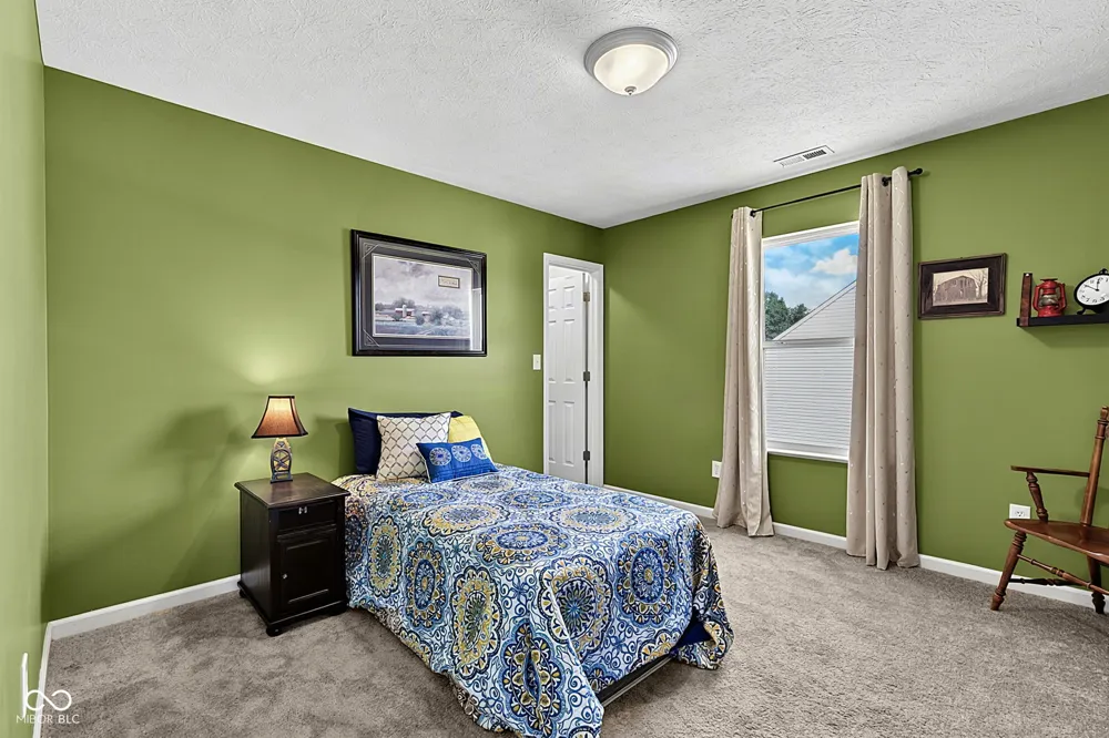 80 Blue Lace Drive Whiteland, IN 46184