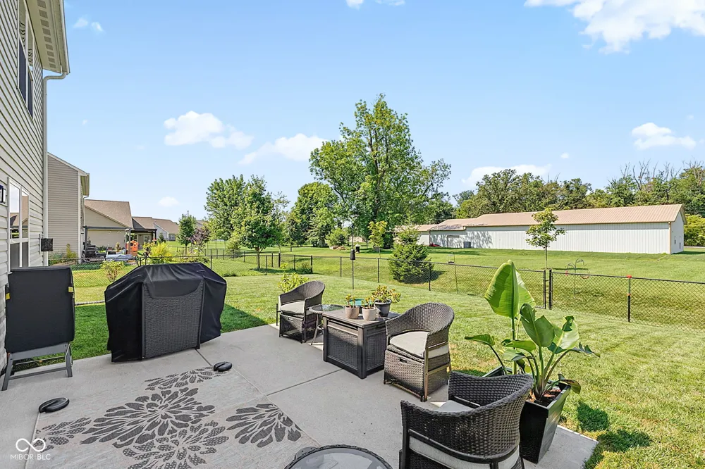 80 Blue Lace Drive Whiteland, IN 46184