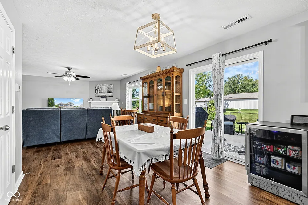 80 Blue Lace Drive Whiteland, IN 46184
