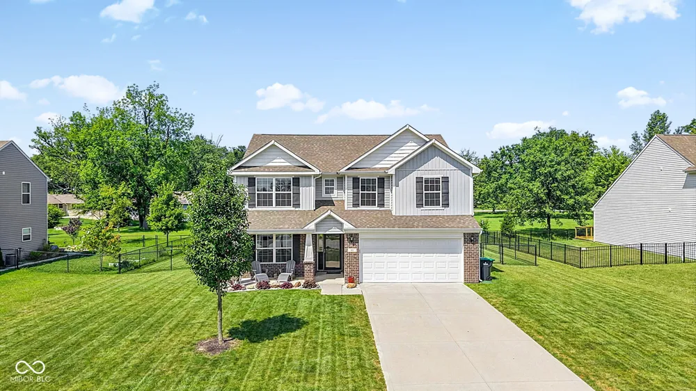 80 Blue Lace Drive Whiteland, IN 46184
