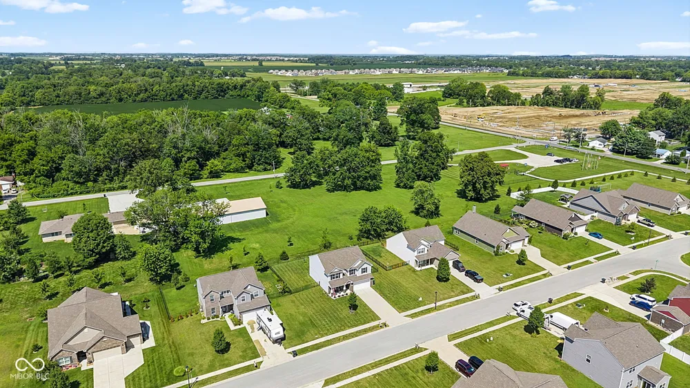 80 Blue Lace Drive Whiteland, IN 46184