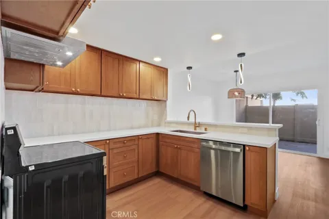 655 W 6th #A