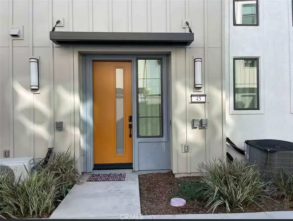 4096 E Luna Paseo #45 Ontario, CA 91764