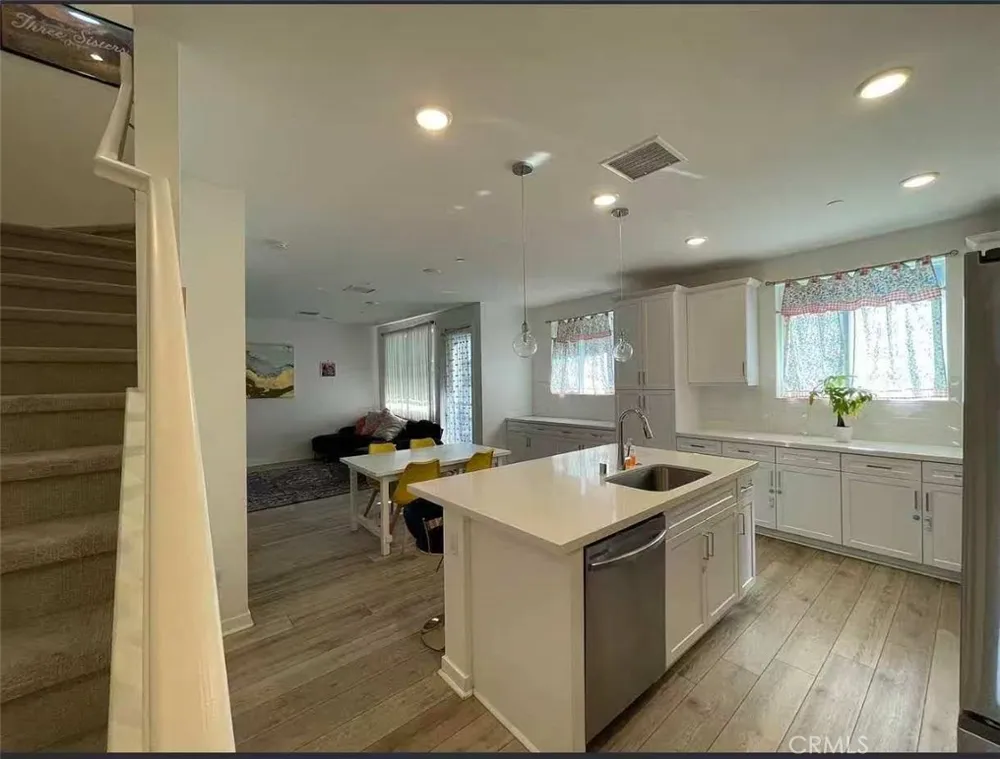 4096 E Luna Paseo #45 Ontario, CA 91764