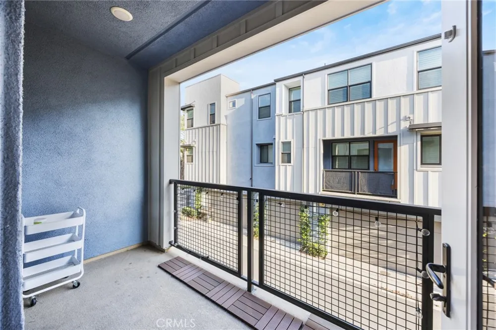 4096 E Luna Paseo #45 Ontario, CA 91764
