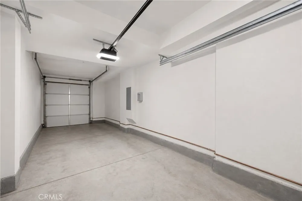 4096 E Luna Paseo #45 Ontario, CA 91764