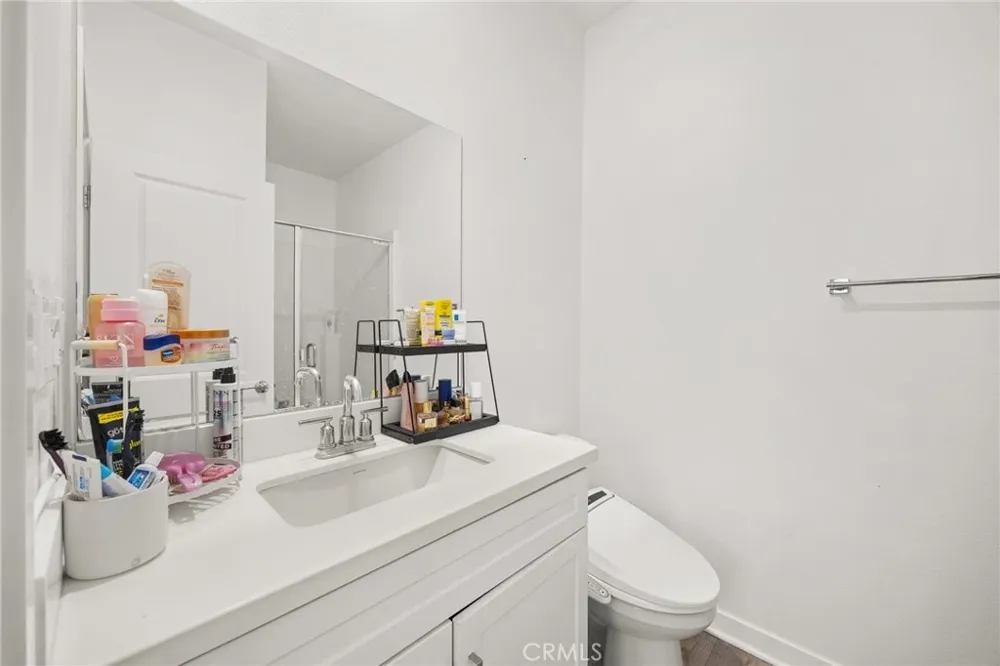 4096 E Luna Paseo #45 Ontario, CA 91764