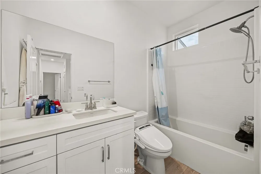 4096 E Luna Paseo #45 Ontario, CA 91764