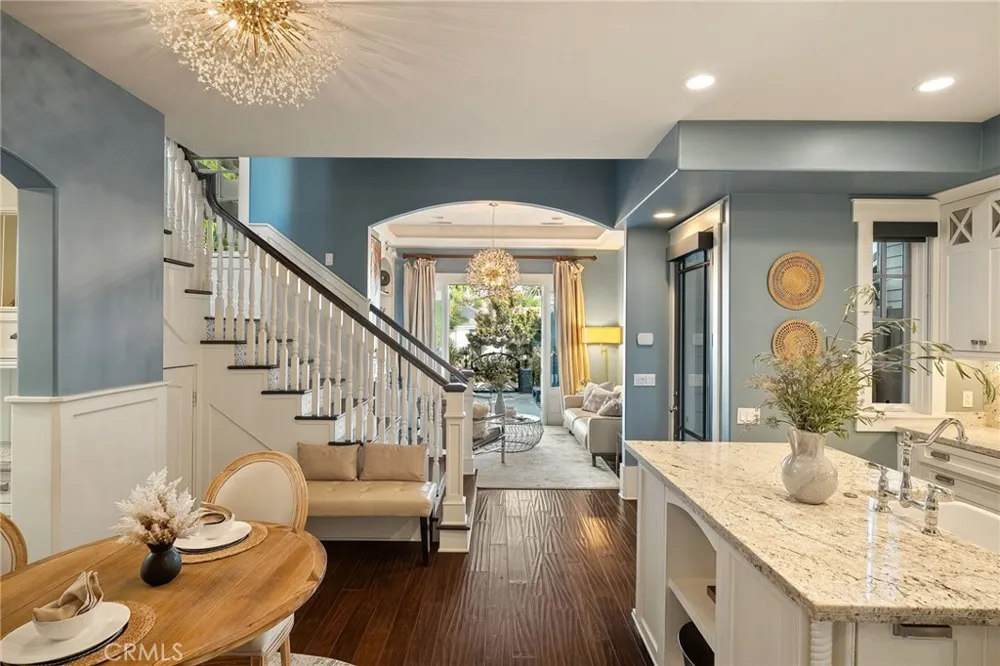 713 Larkspur Avenue Corona del Mar, CA 92625