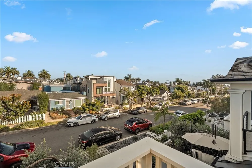 713 Larkspur Avenue Corona del Mar, CA 92625