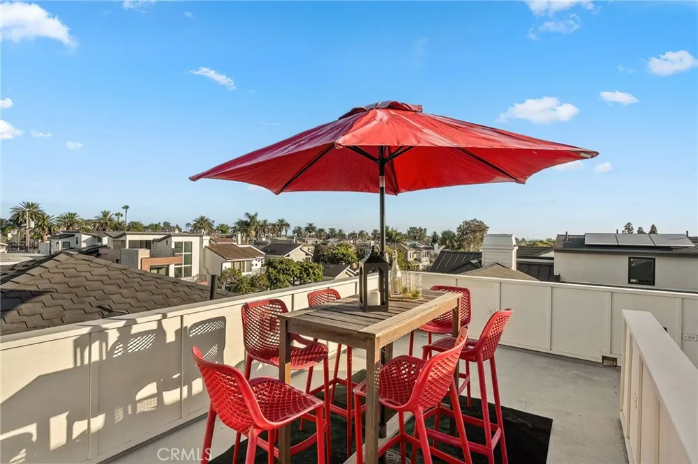 713 Larkspur Avenue Corona del Mar, CA 92625
