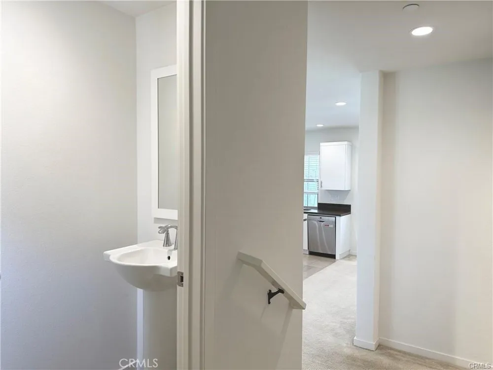 129 Briarberry Irvine, CA 92618