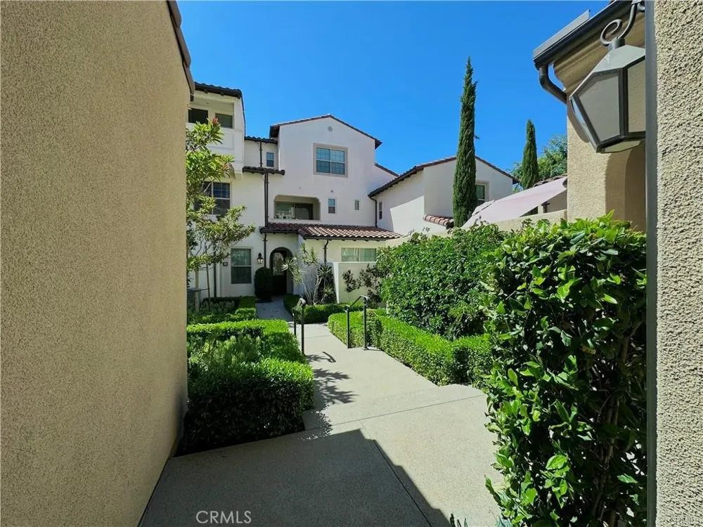 129 Briarberry Irvine, CA 92618