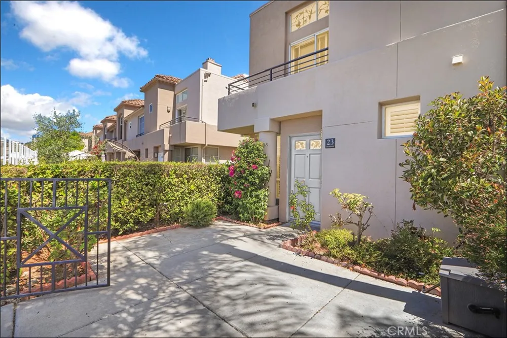 23 Southwind Aliso Viejo, CA 92656