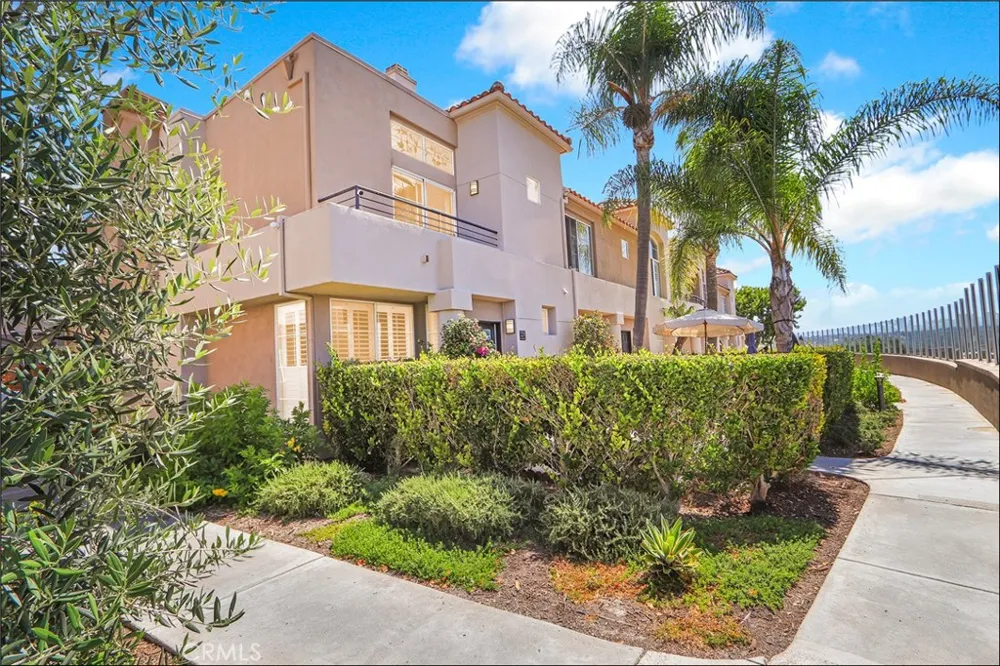 23 Southwind Aliso Viejo, CA 92656