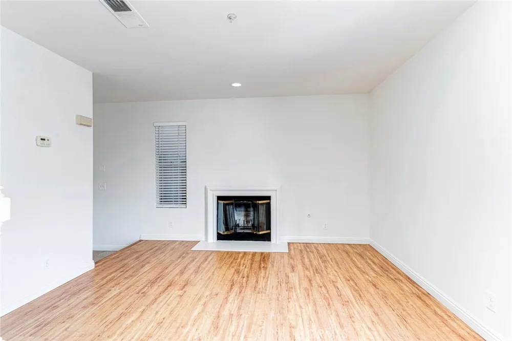 8685 Moody Cypress, CA 90630