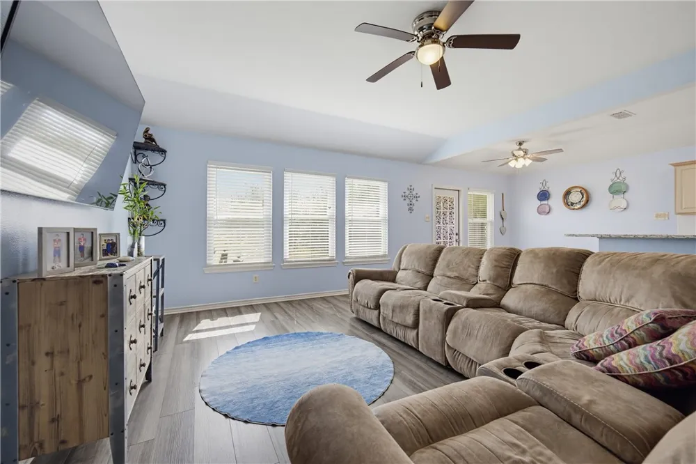2011 Cottonwood Drive Portland, TX 78374