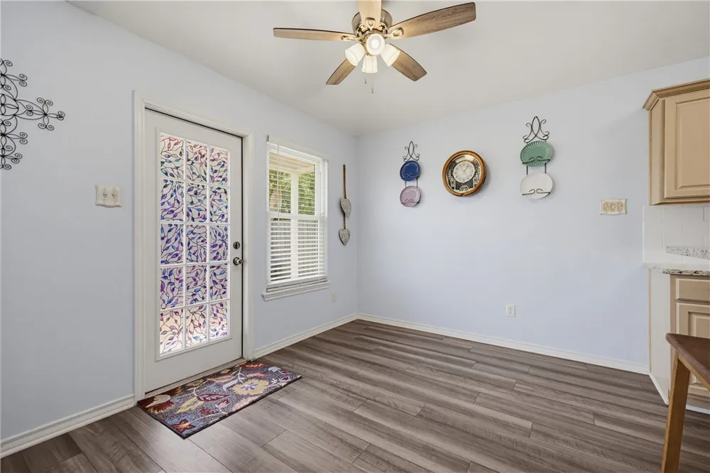 2011 Cottonwood Drive Portland, TX 78374
