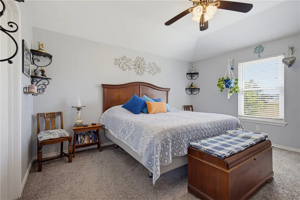 2011 Cottonwood Drive Portland, TX 78374