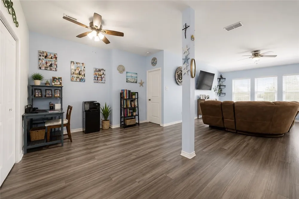 2011 Cottonwood Drive Portland, TX 78374