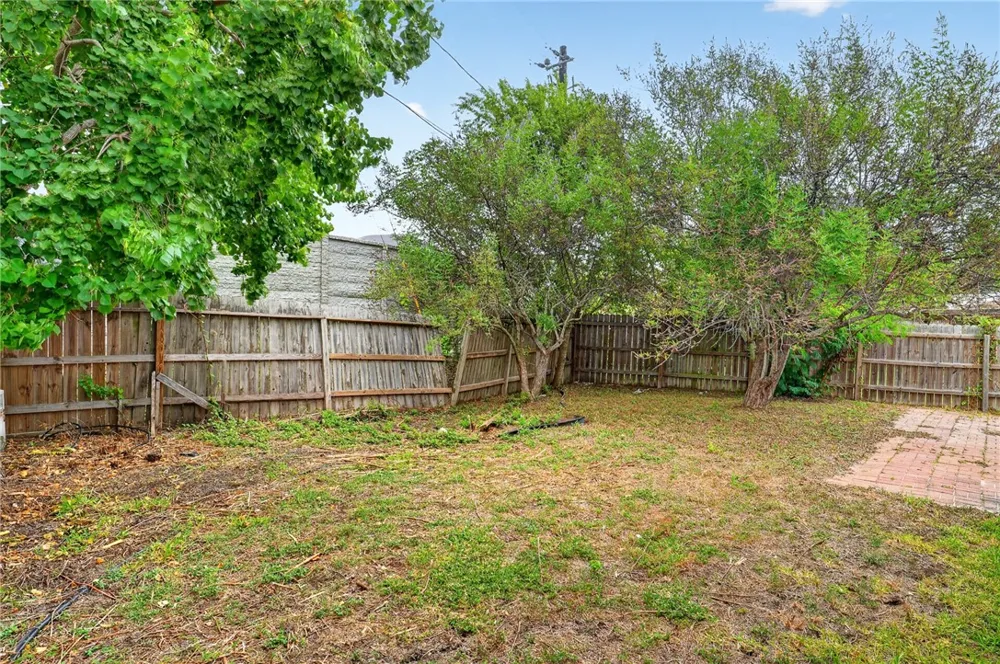 112 Presidio Drive Portland, TX 78374