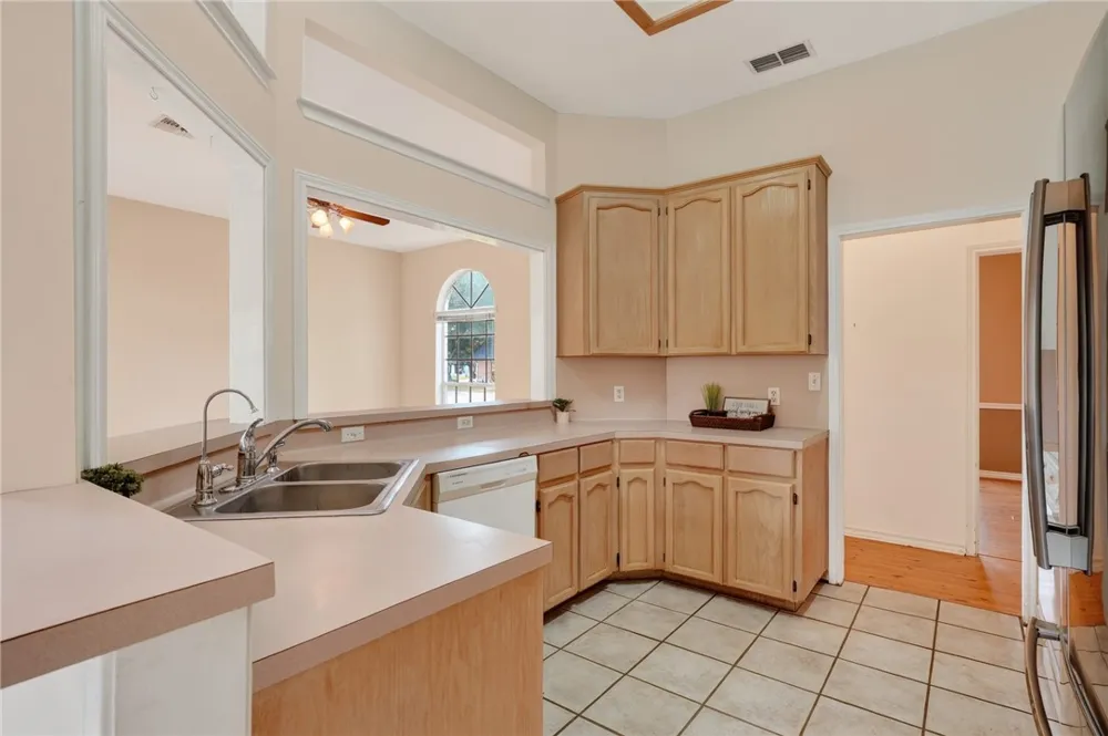 112 Presidio Drive Portland, TX 78374