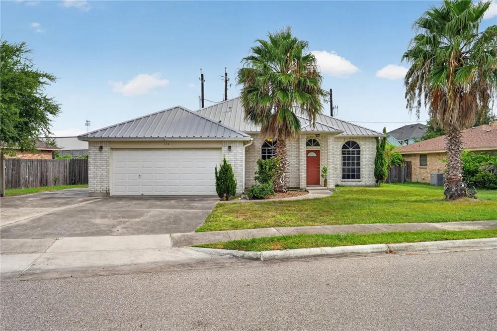 112 Presidio Drive Portland, TX 78374