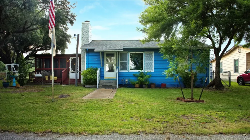 1934 Elizabeth Street Ingleside, TX 78362