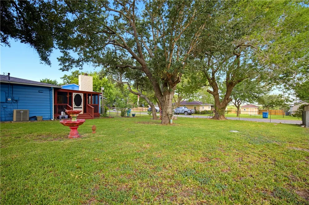 1934 Elizabeth Street Ingleside, TX 78362
