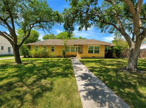310 Wilshire Place
