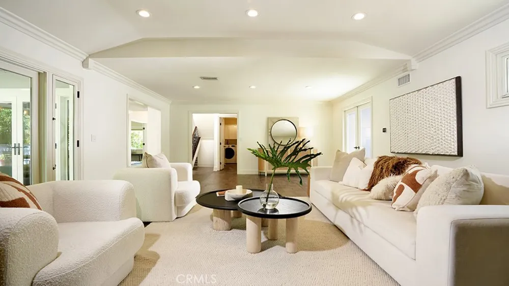 25721 Cervantes Mission Viejo, CA 92691