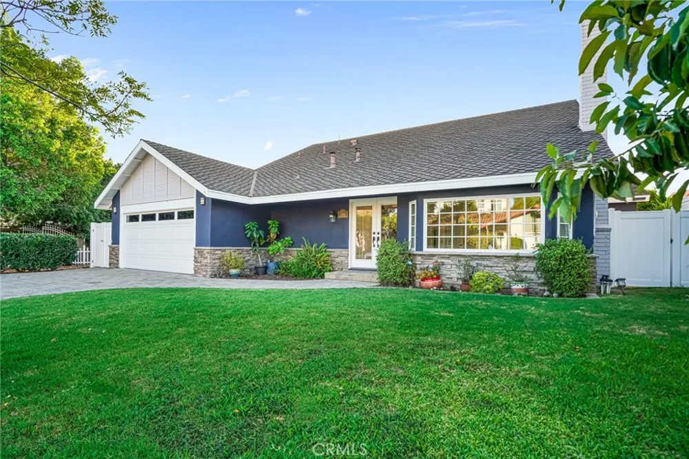 25721 Cervantes Mission Viejo, CA 92691