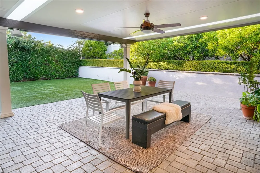 25721 Cervantes Mission Viejo, CA 92691