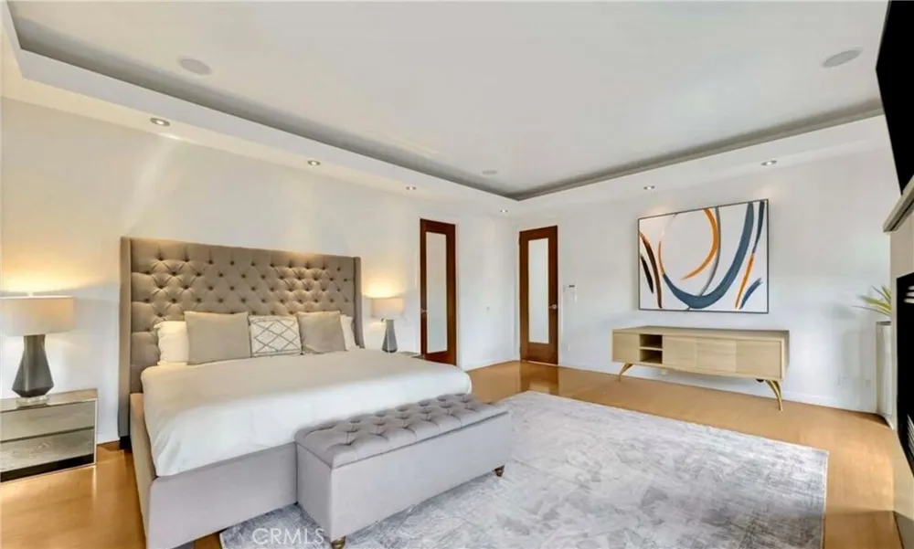 8835 Evanview Los Angeles, CA 90069