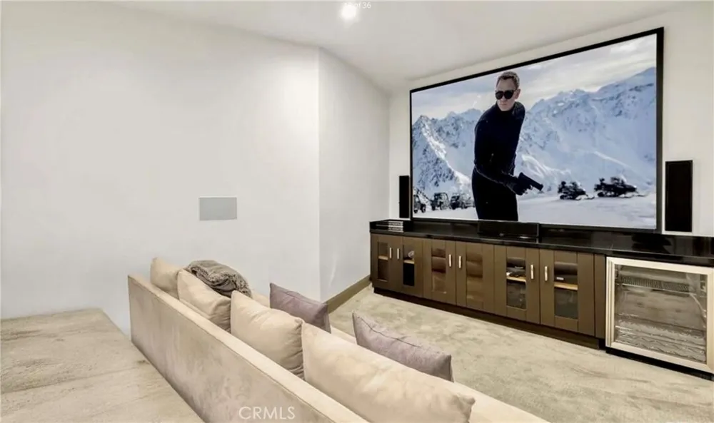 8835 Evanview Los Angeles, CA 90069