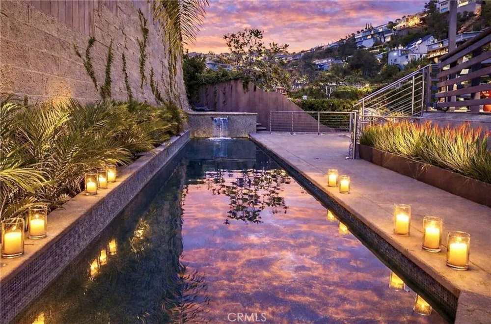8835 Evanview Los Angeles, CA 90069