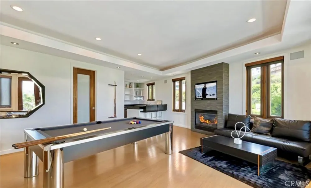 8835 Evanview Los Angeles, CA 90069