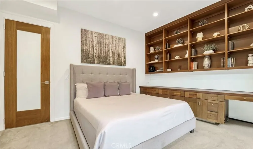 8835 Evanview Los Angeles, CA 90069