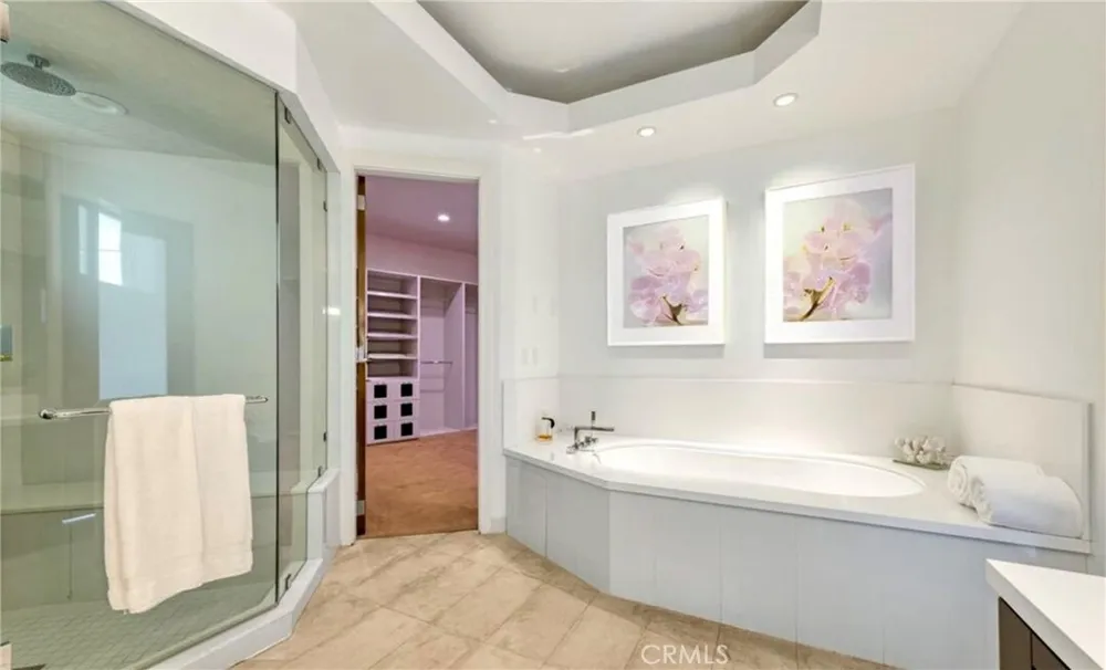 8835 Evanview Los Angeles, CA 90069