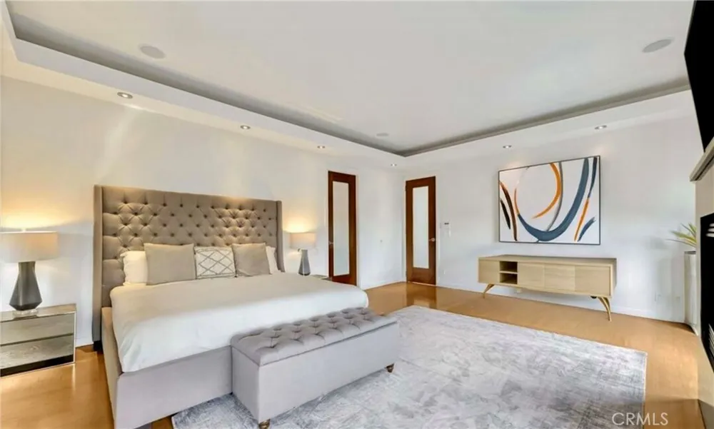 8835 Evanview Los Angeles, CA 90069