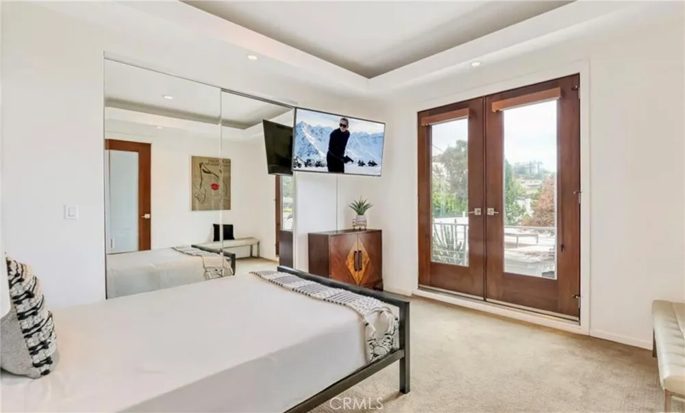 8835 Evanview Los Angeles, CA 90069