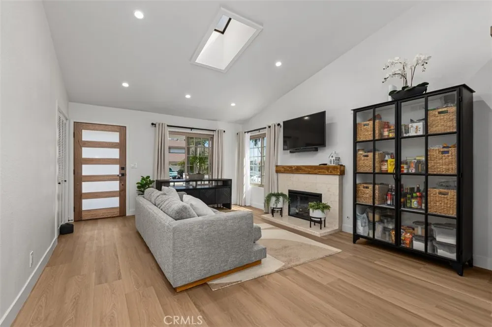 25802 Sycamore Laguna Hills, CA 92653