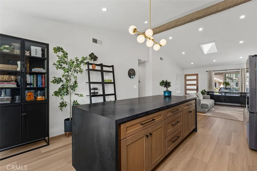 25802 Sycamore Laguna Hills, CA 92653
